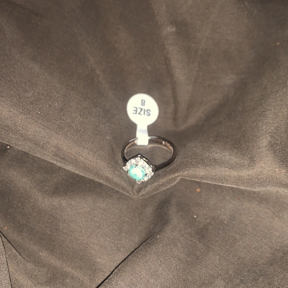 Ring - Picture 3 of 3